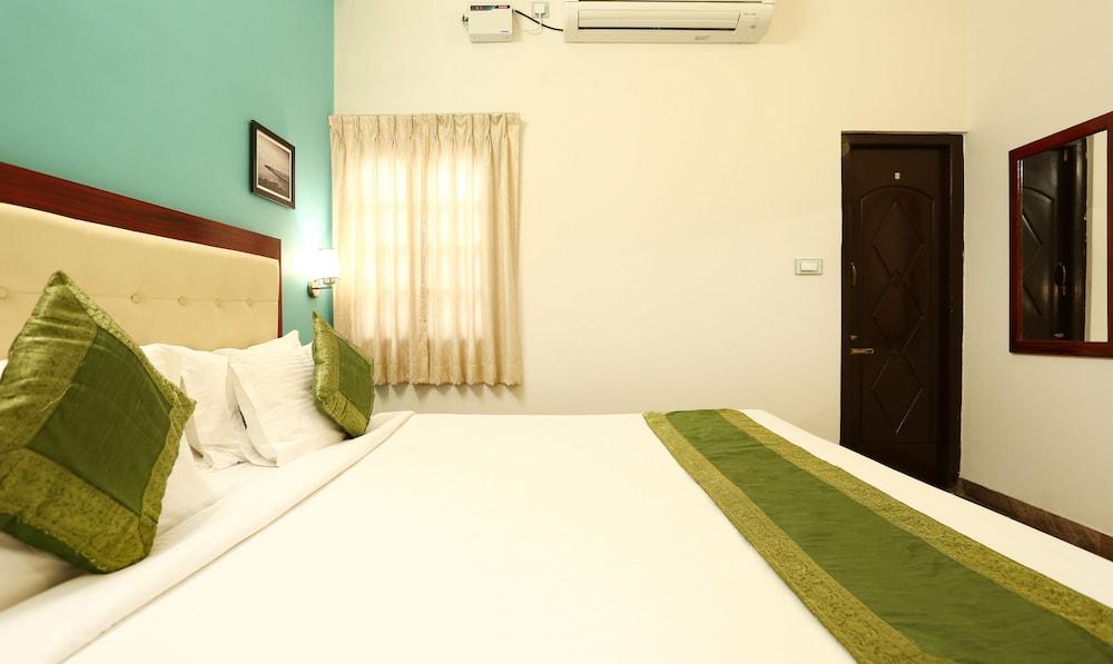 Treebo Grace Inn, 3 Min Walk From Promenade Beach Pondicherry Exterior foto