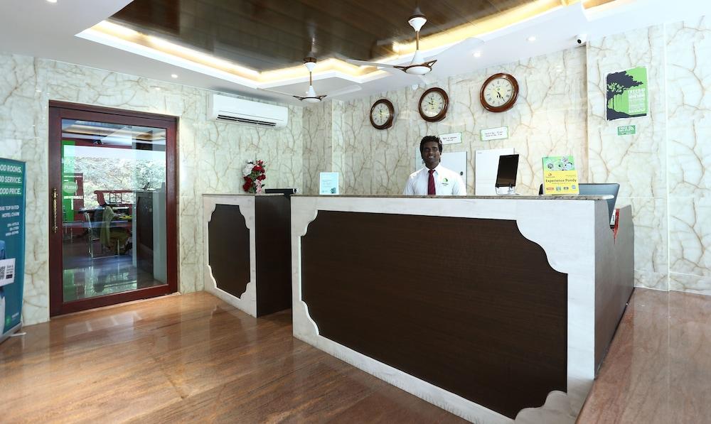 Treebo Grace Inn, 3 Min Walk From Promenade Beach Pondicherry Exterior foto